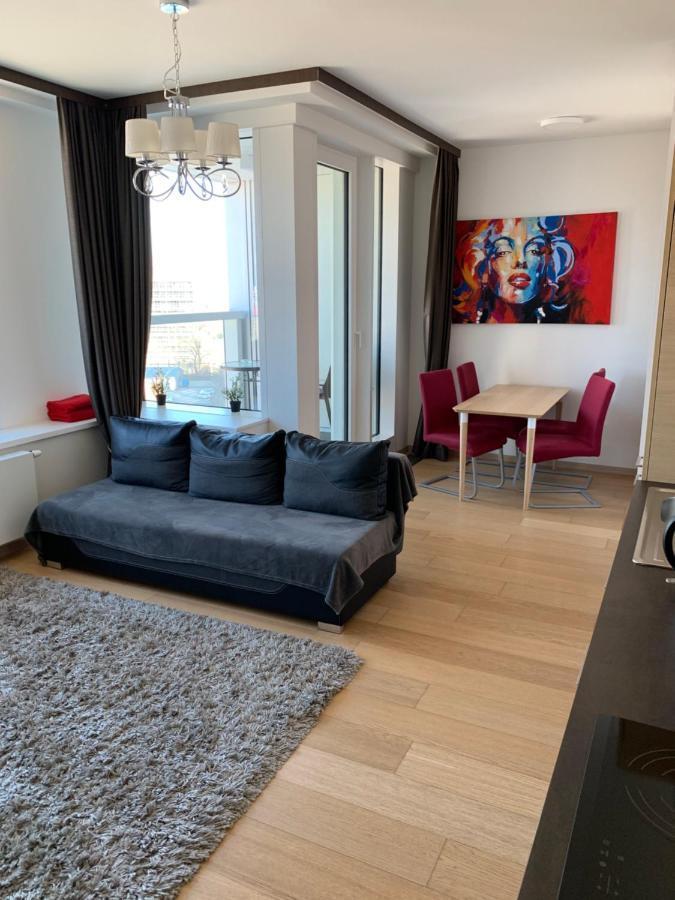 Apartments09 In New Building With Free Parking Panorama City - Amazing View Close To Old Town Bratislava Exterior photo